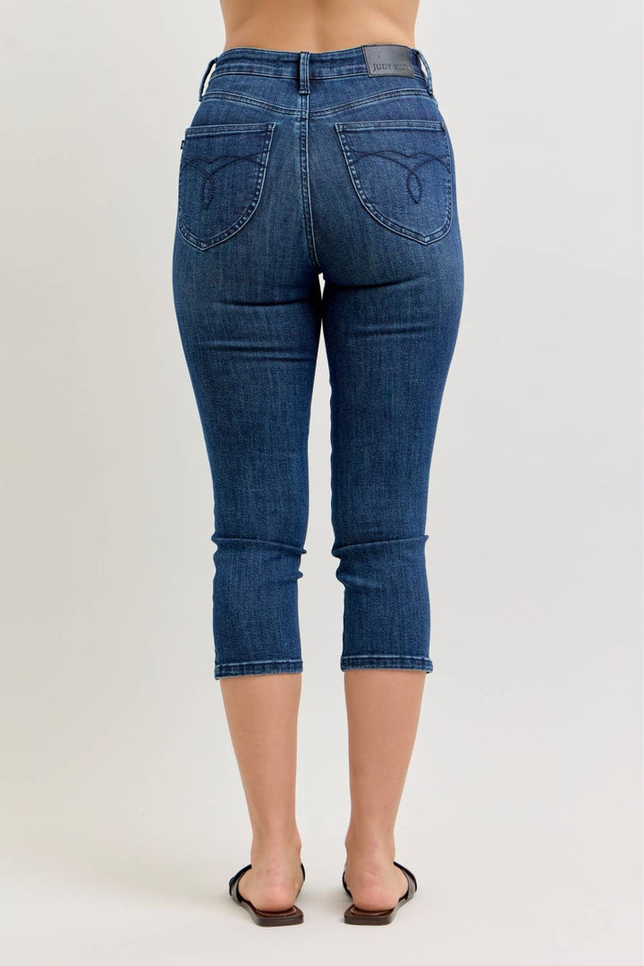Judy Blue - JB78119 High Waist Tummy Control Capri w/ Shield Back Pockets