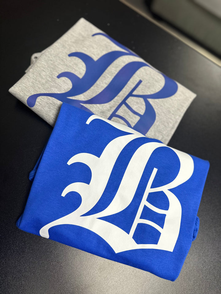 CUSTOM OLD ENGLISH GRAPHIC TEE