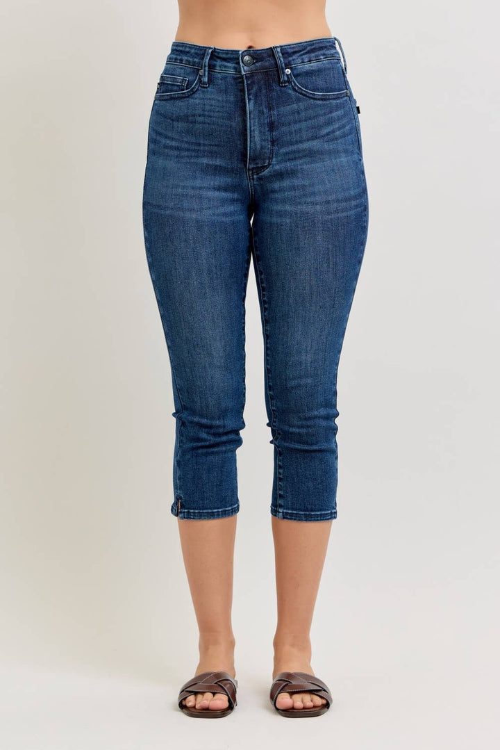 Judy Blue - JB78119 High Waist Tummy Control Capri w/ Shield Back Pockets