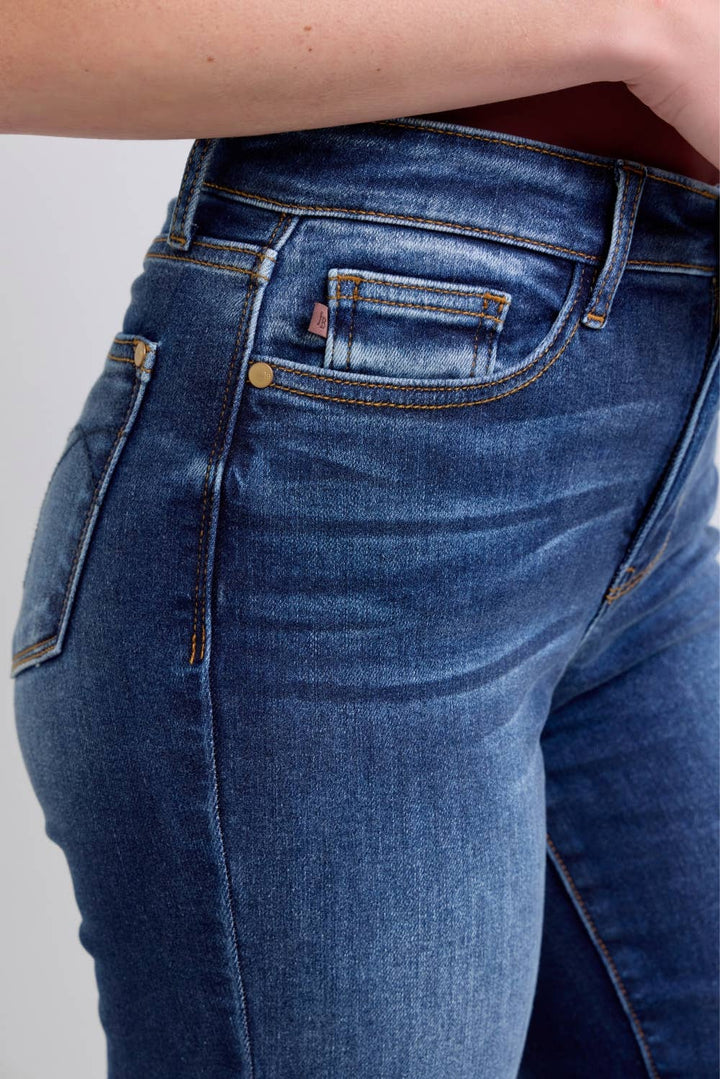 Judy Blue - JB82631 Vintage Wash Thermal Straight