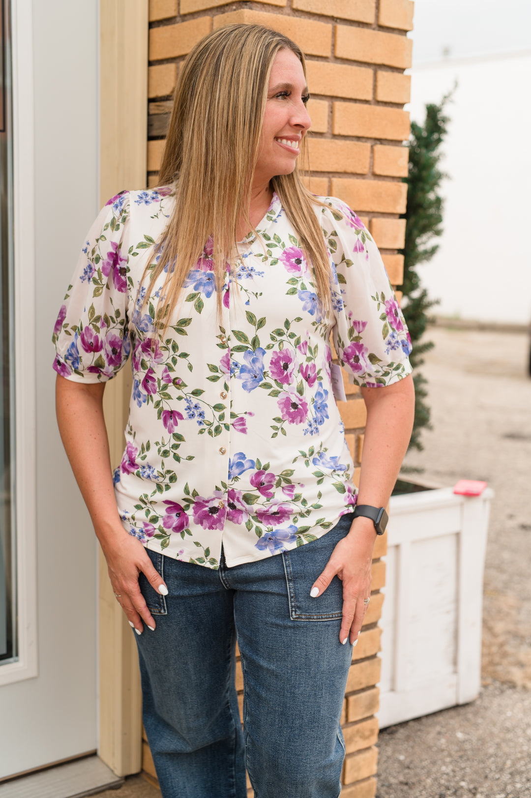 FLORAL SLIT SLEEVE PEARL TRIM BLOUSE: IVORY/GREEN/LILAC
